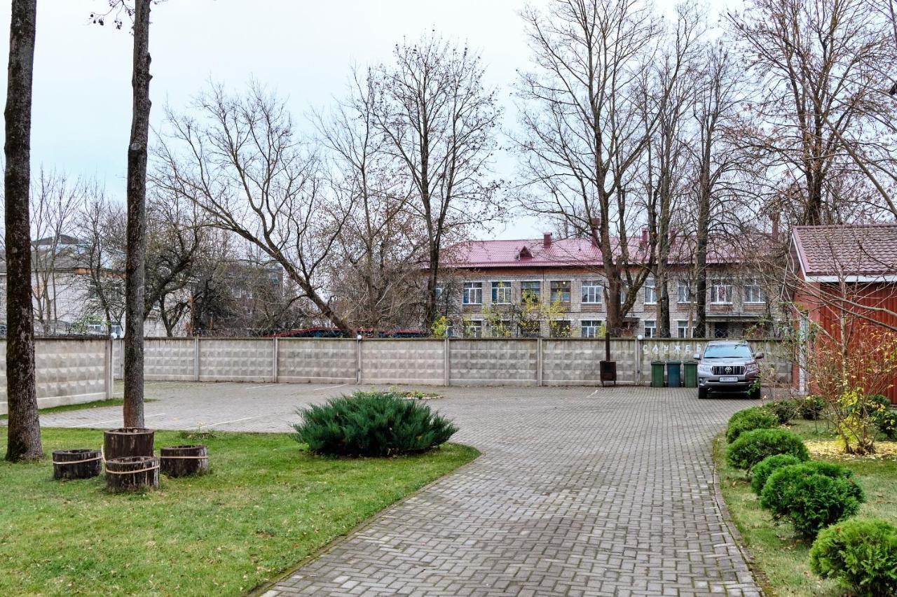 Karkushin Dom Hotel Pskov Exterior foto